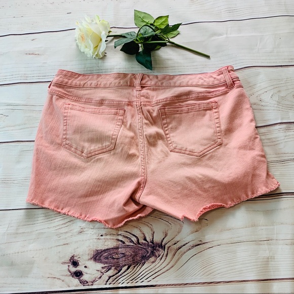 Torrid stretchy Distressed ripped Cut Off shorts - Picture 5 of 8